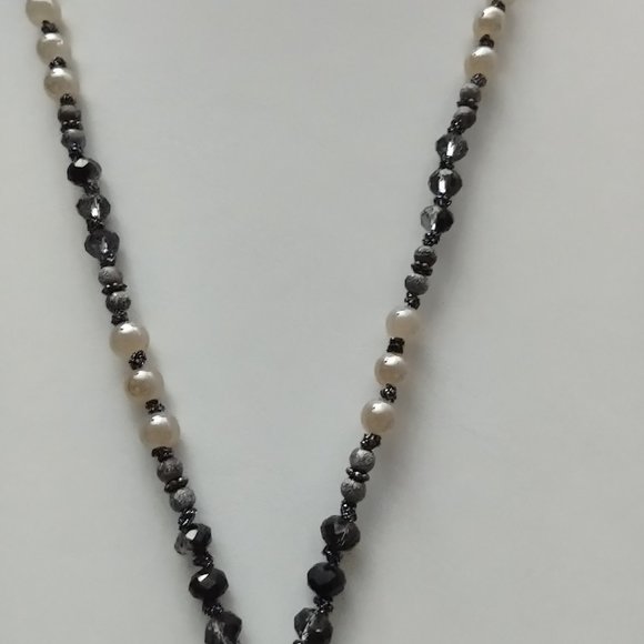 Beaded Long Necklace with Quartz Focal Pendant 36.5 inches + Pendant 2.5 Inches - Picture 4 of 6